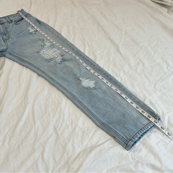 UO x BDG High-Waisted Mom Jean – Ripped Light Wash sz 27 - Picture 11 of 16
